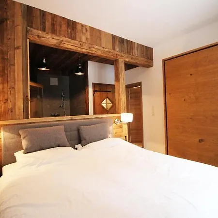 Alpengasthof Krische 호텔 무라우